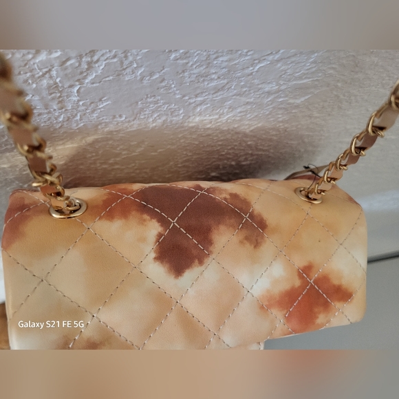 3 a.m. Forever Quilted Crossbody Shoulder Bag - Picture 5 of 11